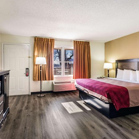 Econo Lodge Glade Springs I-81 Bagian luar foto