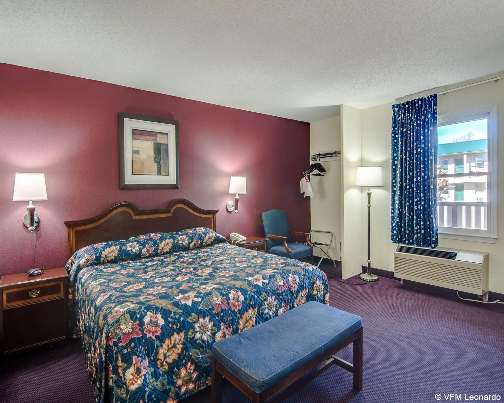 Econo Lodge Glade Springs I-81 Bagian luar foto