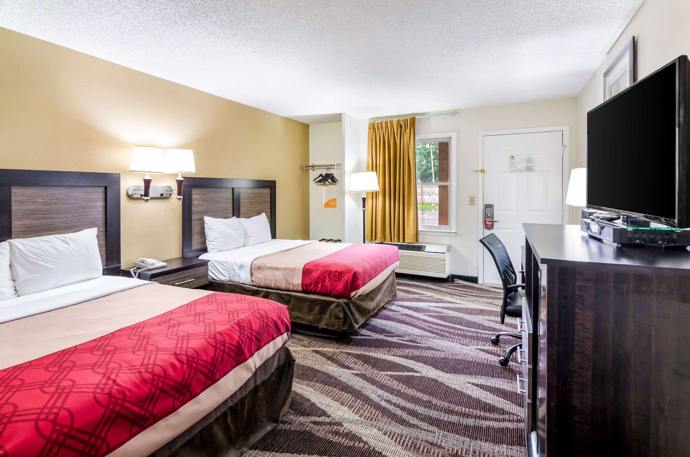 Econo Lodge Glade Springs I-81 Bagian luar foto